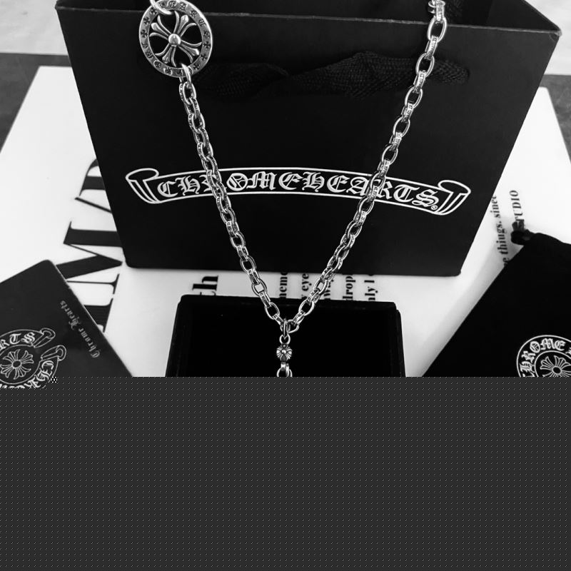 Ch**me He**ts necklaces